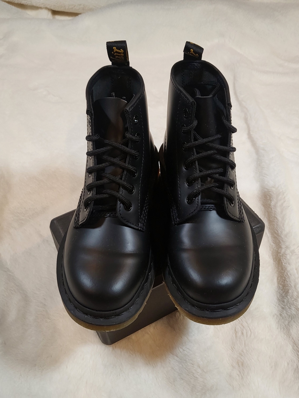 Dr. Martens Women's 5 101 Smooth Black  Leather 6-Eye Ankle Boots
